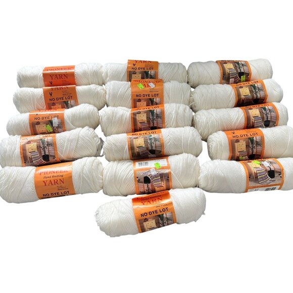 Vintage Pioneer Hand Knitting Yarn No Dye 100% Acrylic 4 Ply White Lot Of 16 NOS - Picture 1 of 5